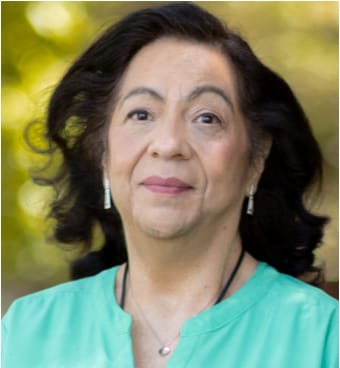 Yolanda Salinas Headshot